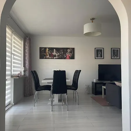 Apartment Promienna - Bright *